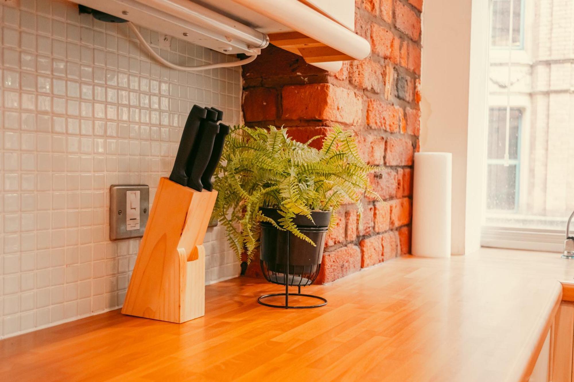 Chic Georgian Flat In Central Манчестер Экстерьер фото
