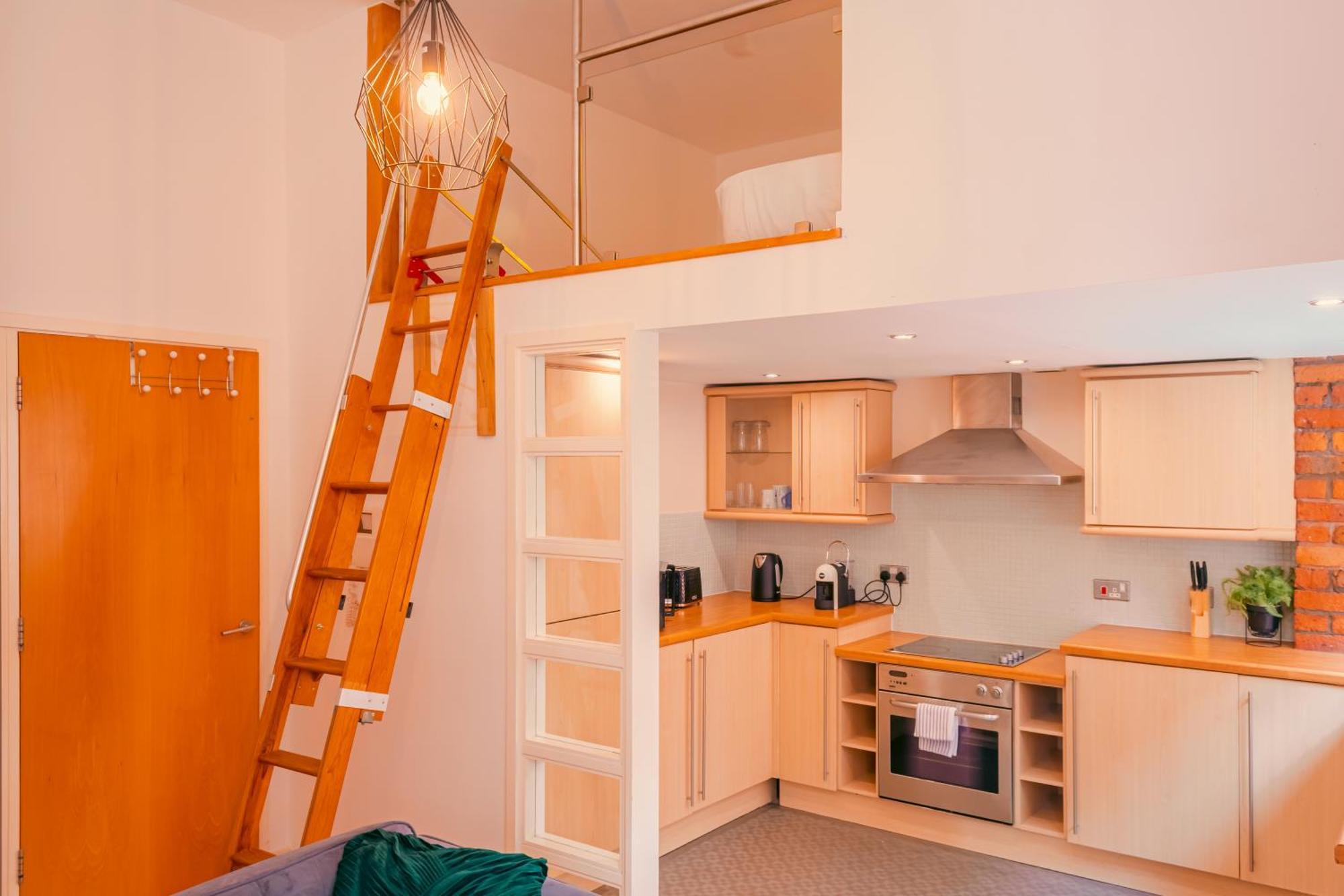 Chic Georgian Flat In Central Манчестер Экстерьер фото
