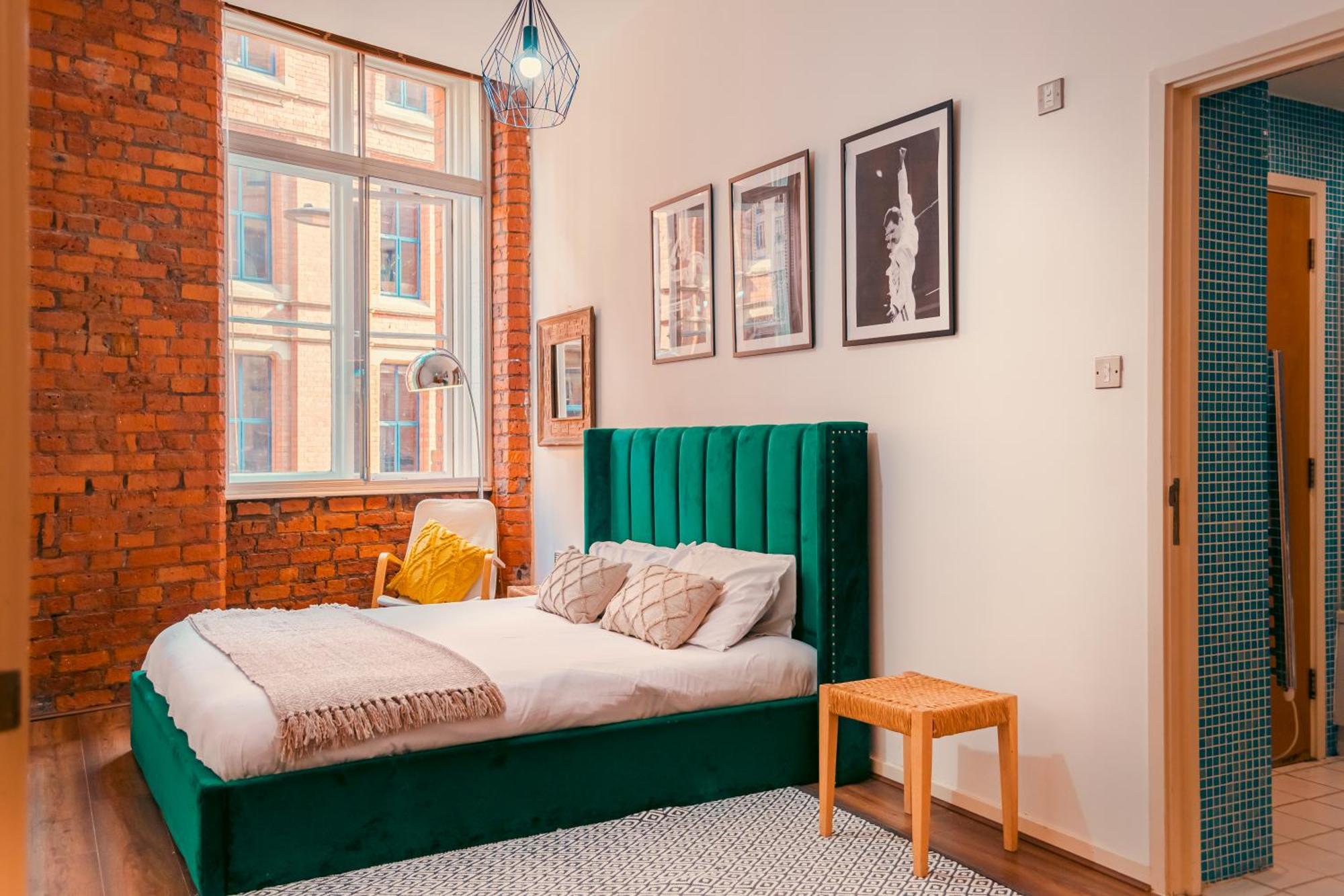 Chic Georgian Flat In Central Манчестер Экстерьер фото