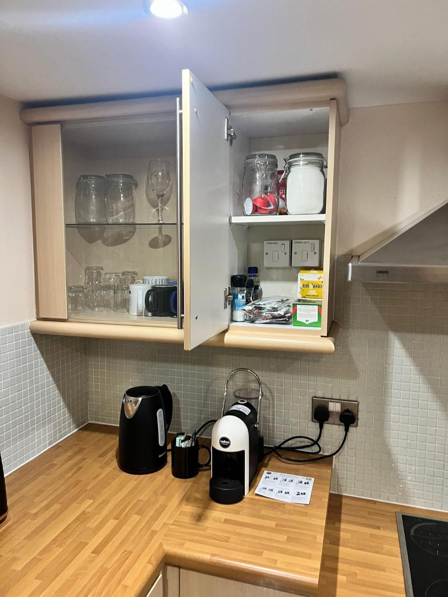 Chic Georgian Flat In Central Манчестер Экстерьер фото